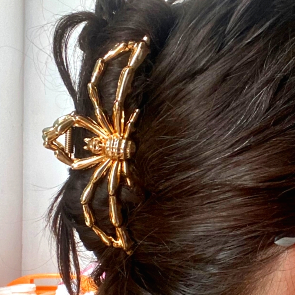 🕷️ Spider metal hair claw clip